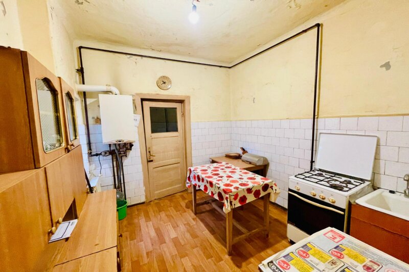 Bucurestii Noi - Mitr.Varlaam 40, Casa 3 camere, 140 mp, lot 270 mp.